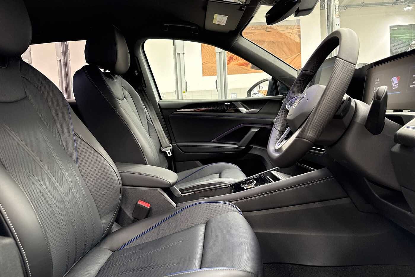 Volkswagen Tiguan Black Edition 2.0 TSI 265PS 7-speed DSG 4Motion 5 Door