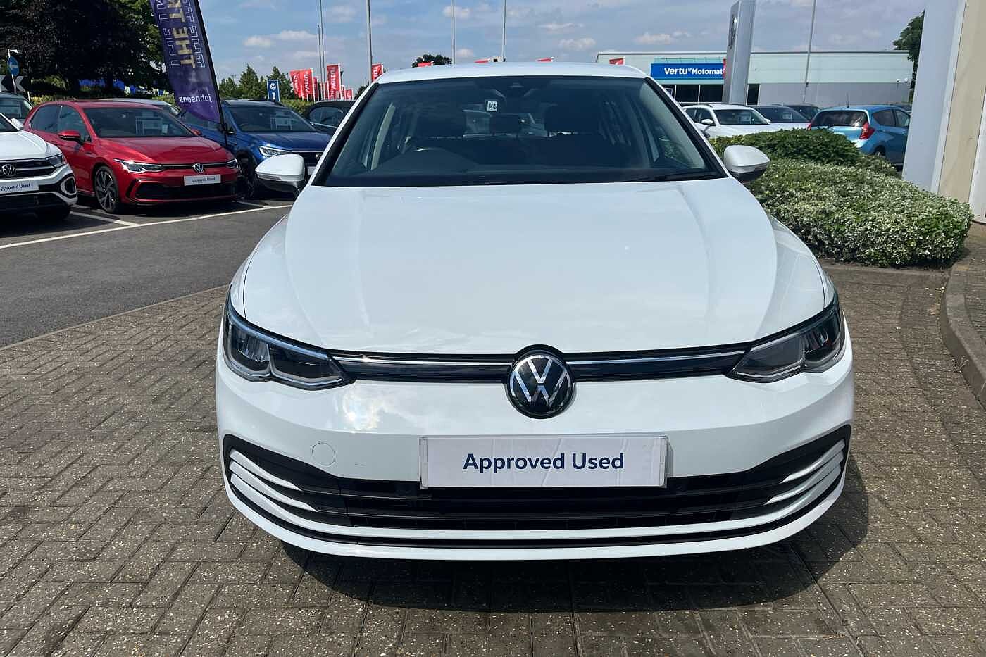 Volkswagen Golf MK8 Hatchback 5-Dr 1.5 TSI (130ps) Life EVO