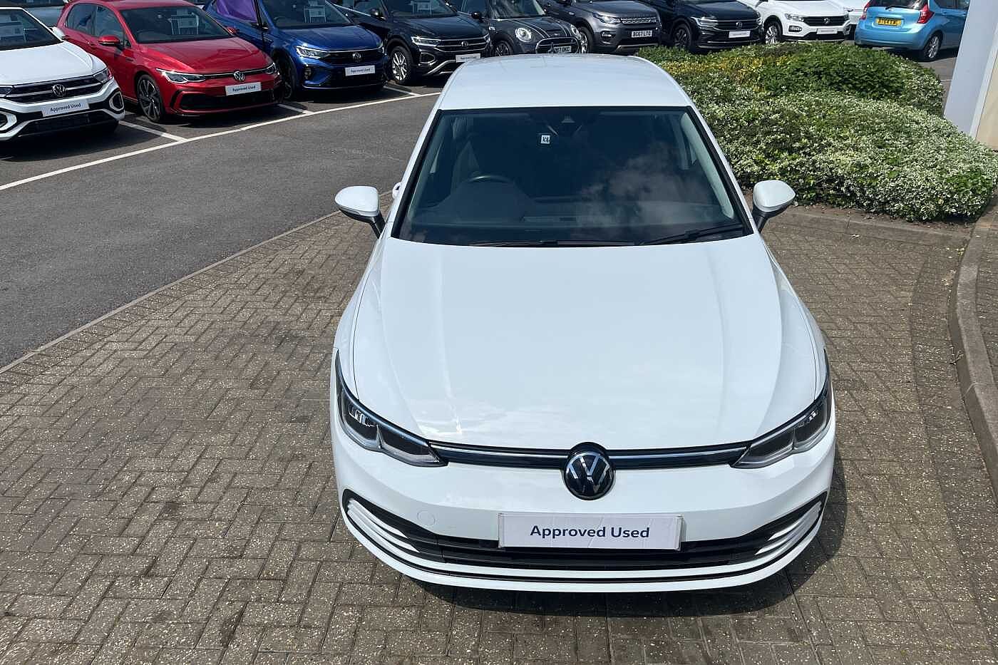 Volkswagen Golf MK8 Hatchback 5-Dr 1.5 TSI (130ps) Life EVO