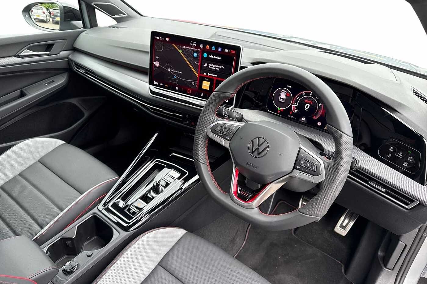 Volkswagen Golf 2.0 TSI 265 GTI DSG⭐DCC, Leather, Sunroof, trailer hitch, Black Pack, Head Up⭐