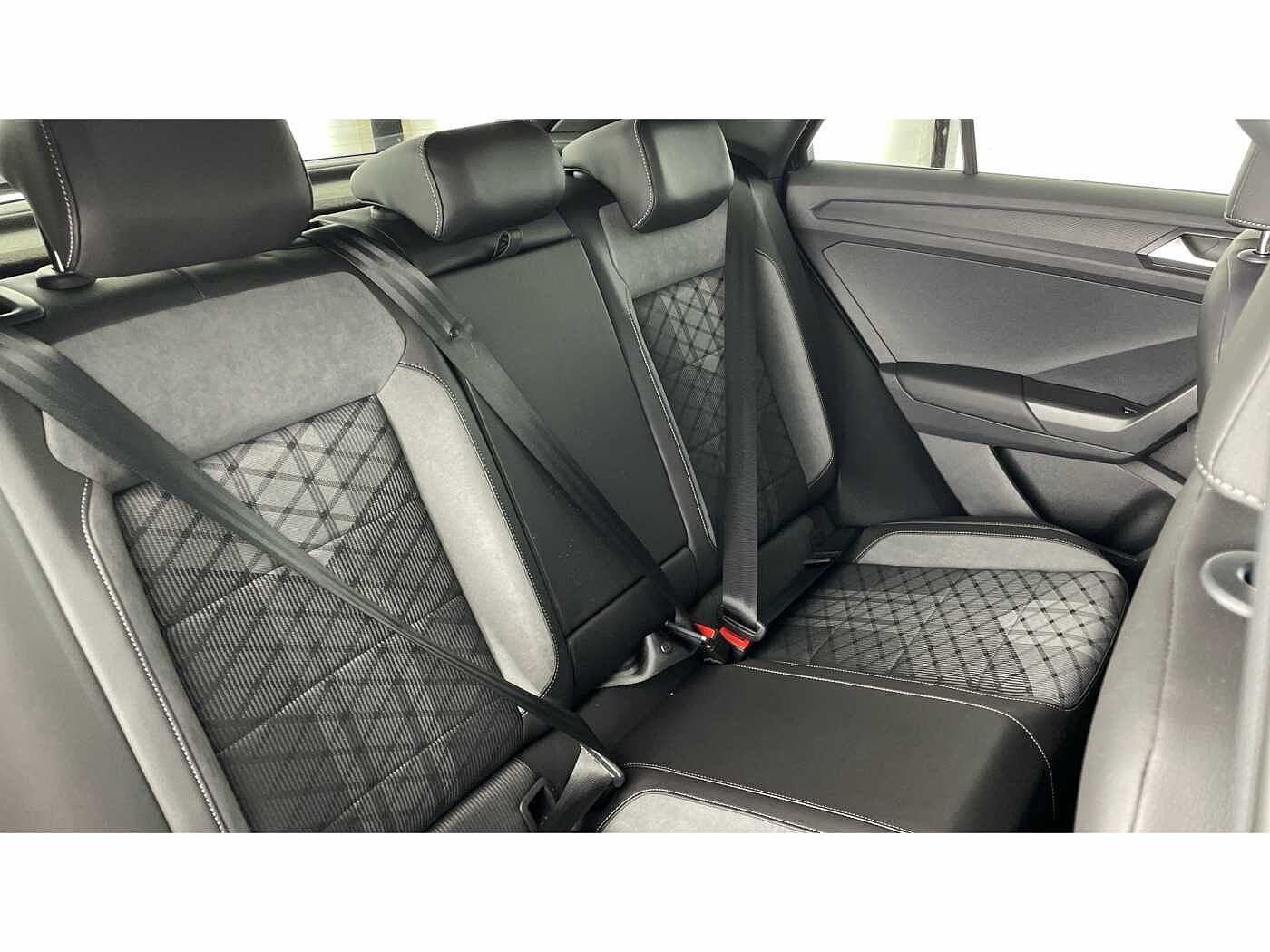 Volkswagen T-ROC R-Line 2.0 TDI 150PS 7-speed DSG 5 Door