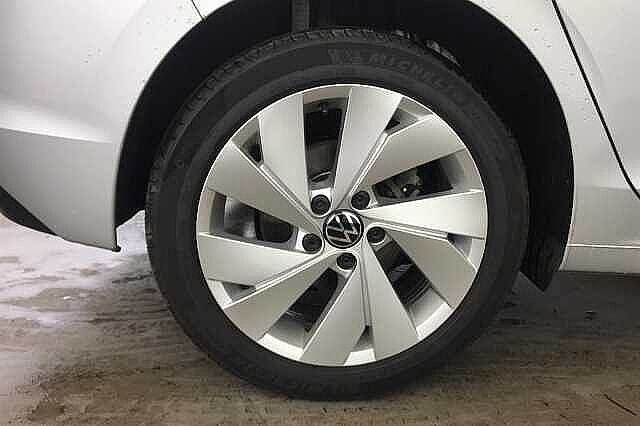 Volkswagen Golf 8 Style 1.5 TSI 130PS 6-speed Manual 5 Door