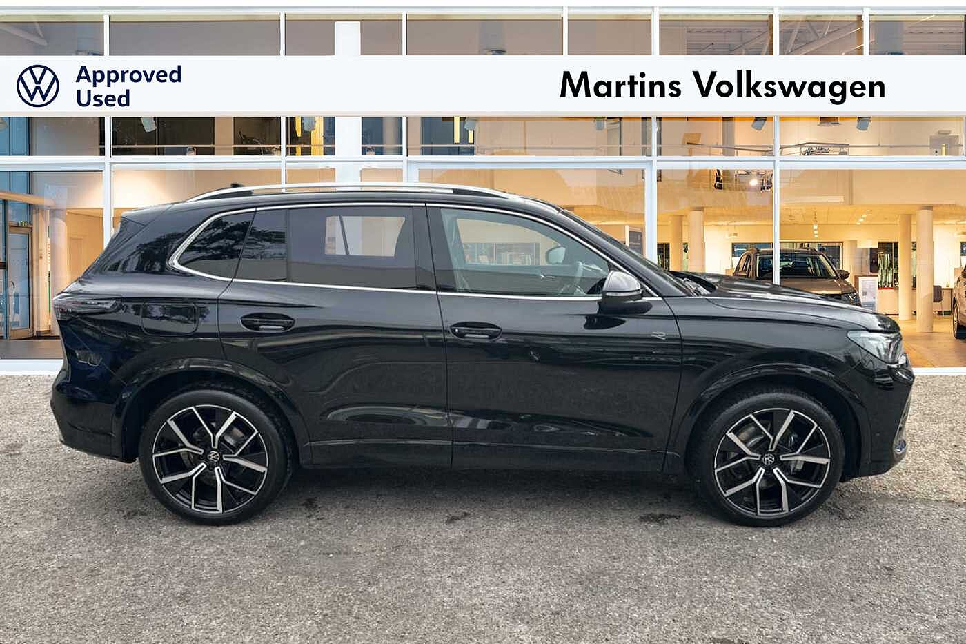 Volkswagen Tiguan 2.0TDI (150ps) R-Line DSG **WINTER PACK*CLIMATE WINDSCREEN**