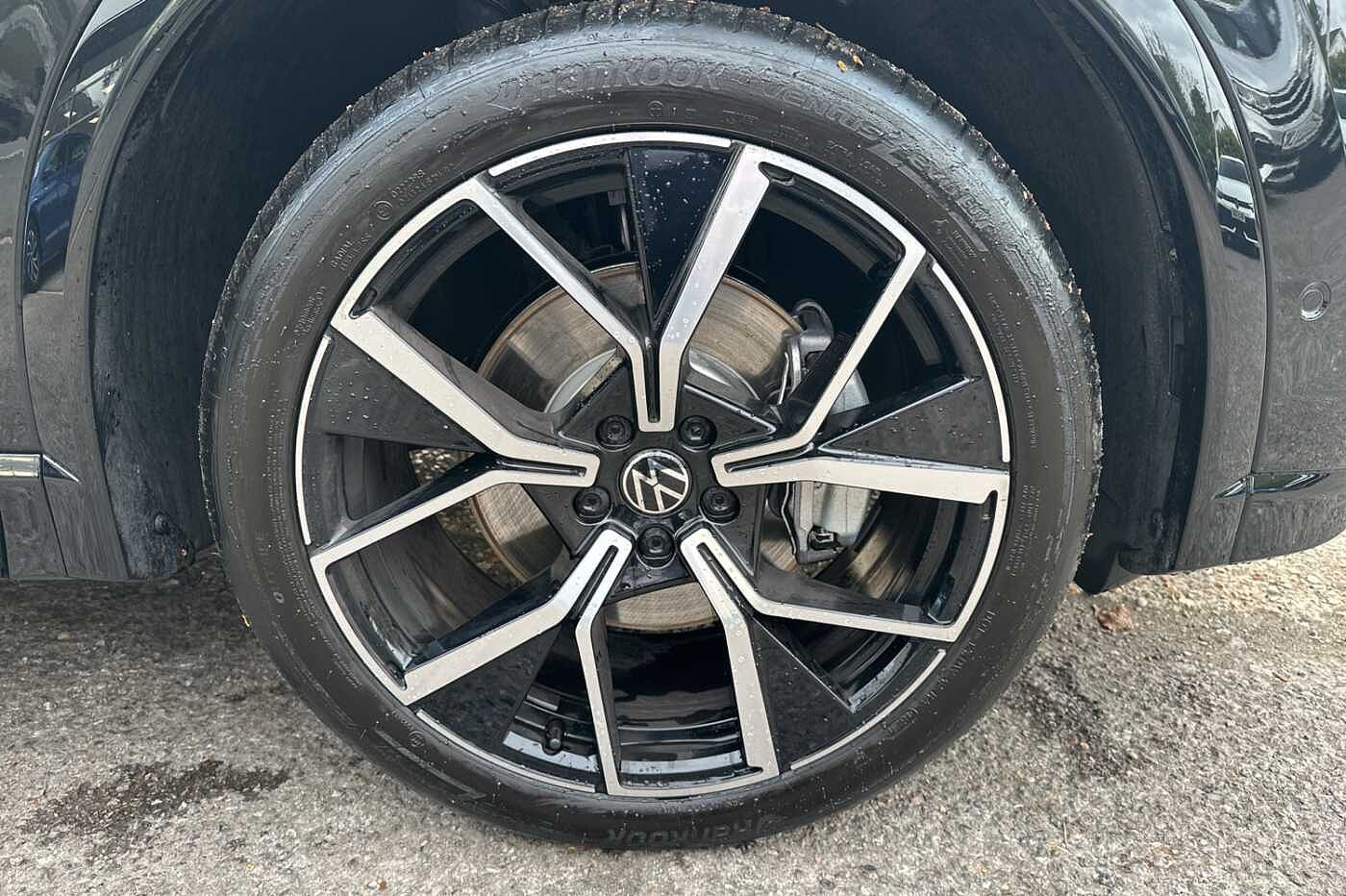 Volkswagen Tiguan 2.0TDI (150ps) R-Line DSG **WINTER PACK*CLIMATE WINDSCREEN**