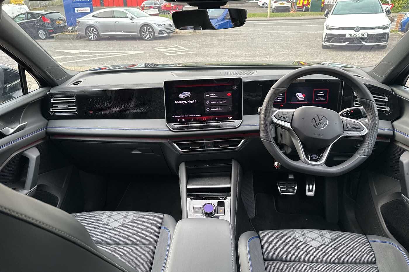 Volkswagen Tiguan 2.0TDI (150ps) R-Line DSG **WINTER PACK*CLIMATE WINDSCREEN**