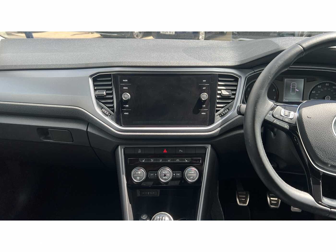 Volkswagen T-ROC 2017 1.0 TSI Active 110PS