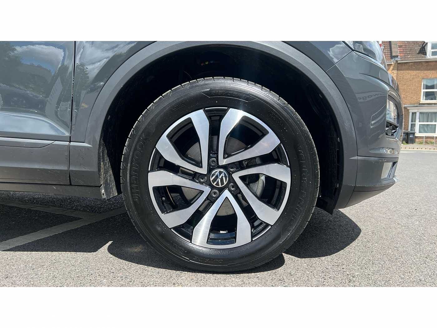 Volkswagen T-ROC 2017 1.0 TSI Active 110PS