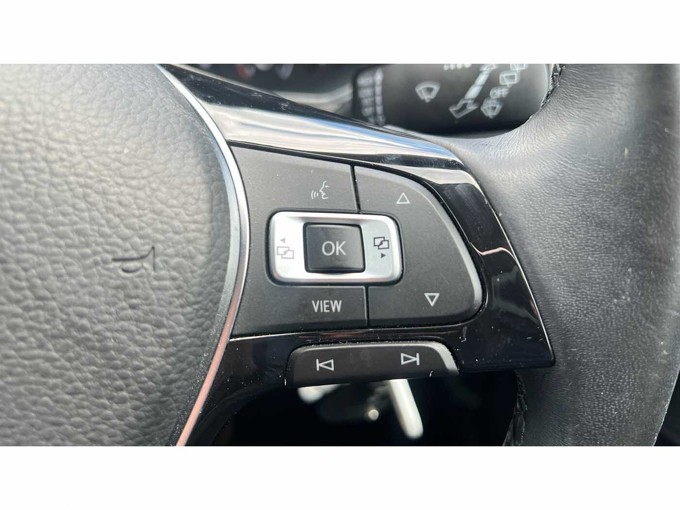 Volkswagen T-ROC 2017 1.0 TSI Active 110PS
