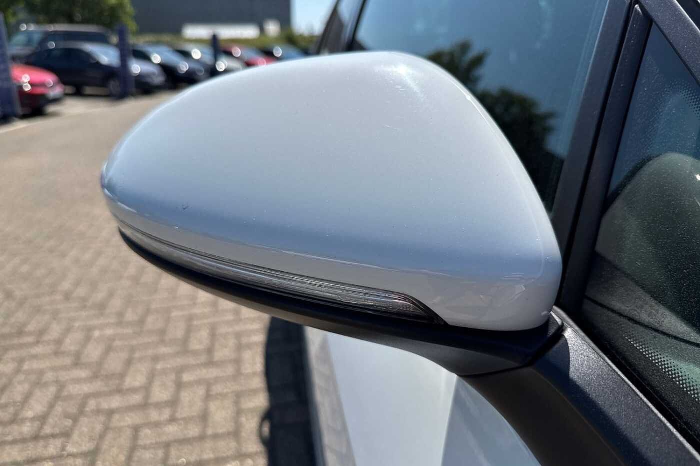 Volkswagen Golf 2.0 TDI GTD Blueline 184PS DSG 5Dr + 19' BRESCIA ALLOYS