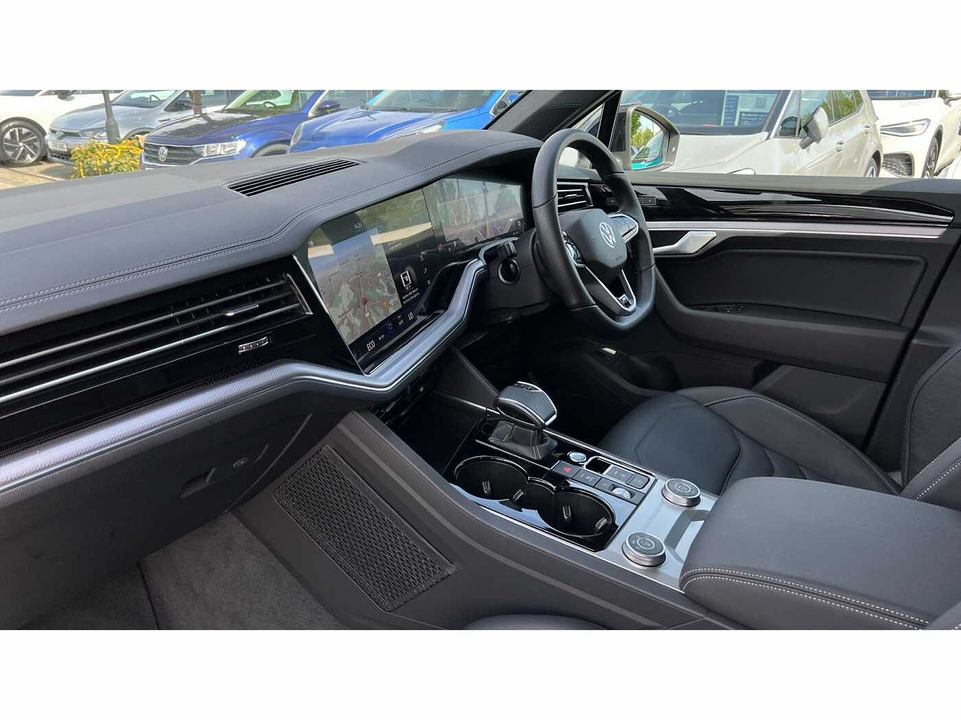Volkswagen Touareg 3.0TDI (286ps) Black Edition 4Motion 5dr