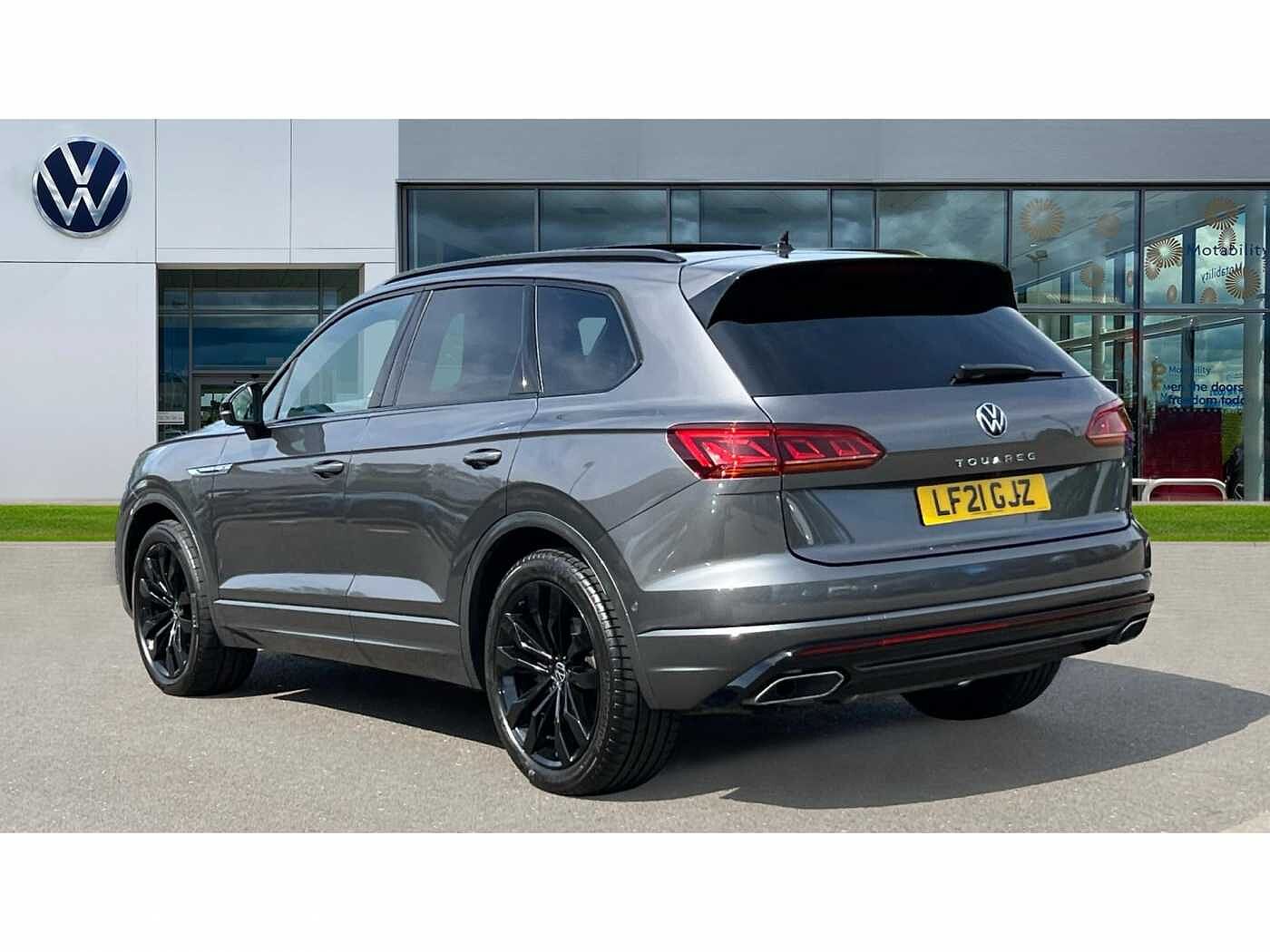 Volkswagen Touareg 3.0TDI (286ps) Black Edition 4Motion 5dr