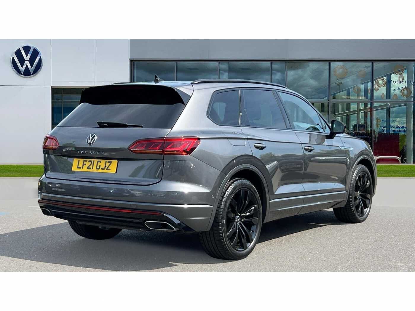 Volkswagen Touareg 3.0TDI (286ps) Black Edition 4Motion 5dr