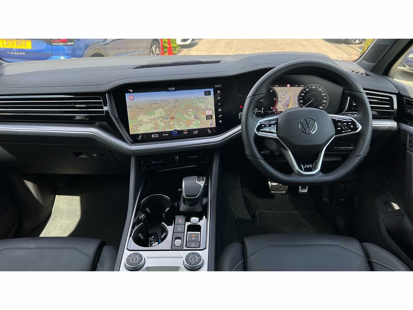 Volkswagen Touareg 3.0TDI (286ps) Black Edition 4Motion 5dr