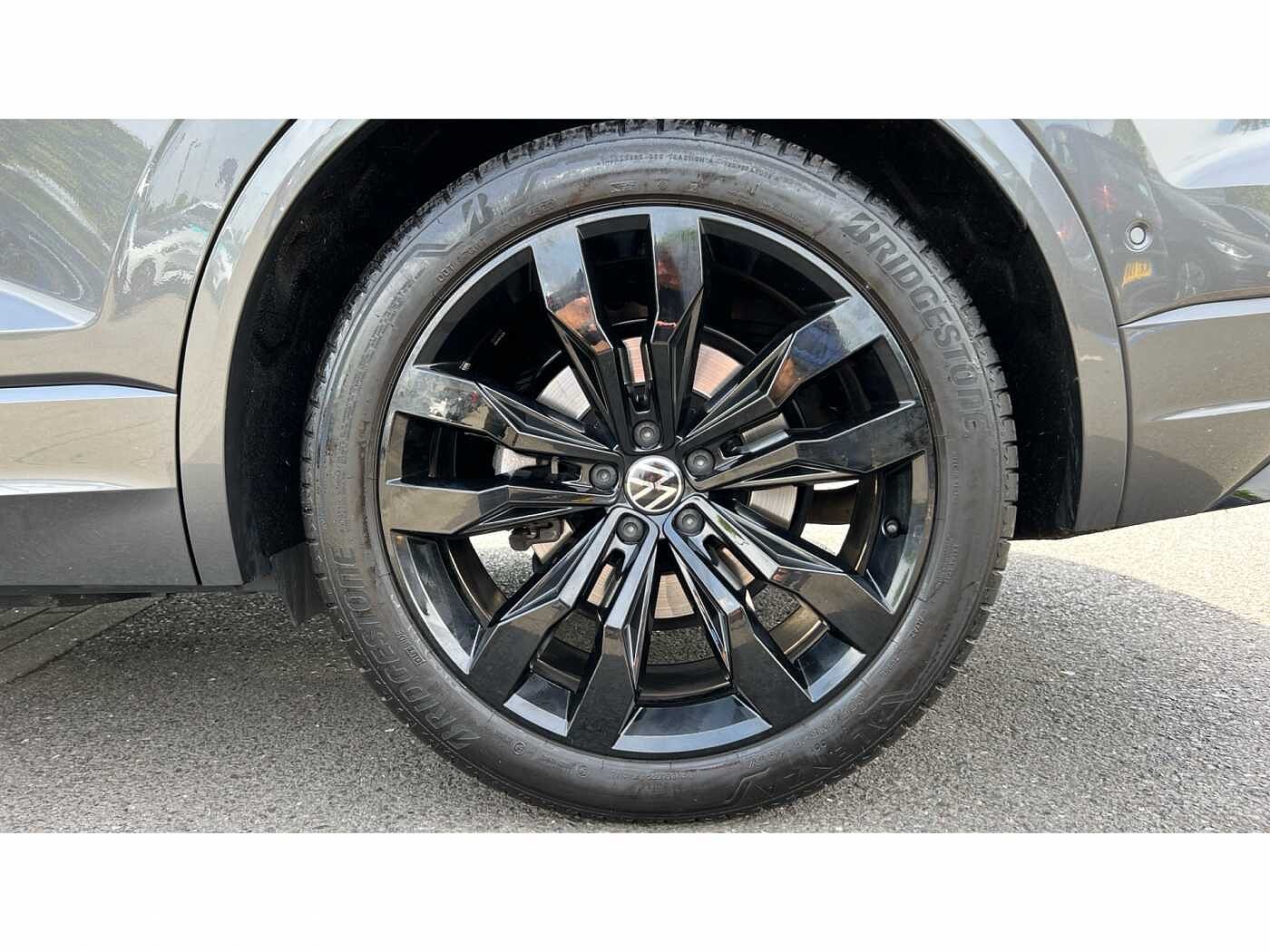 Volkswagen Touareg 3.0TDI (286ps) Black Edition 4Motion 5dr