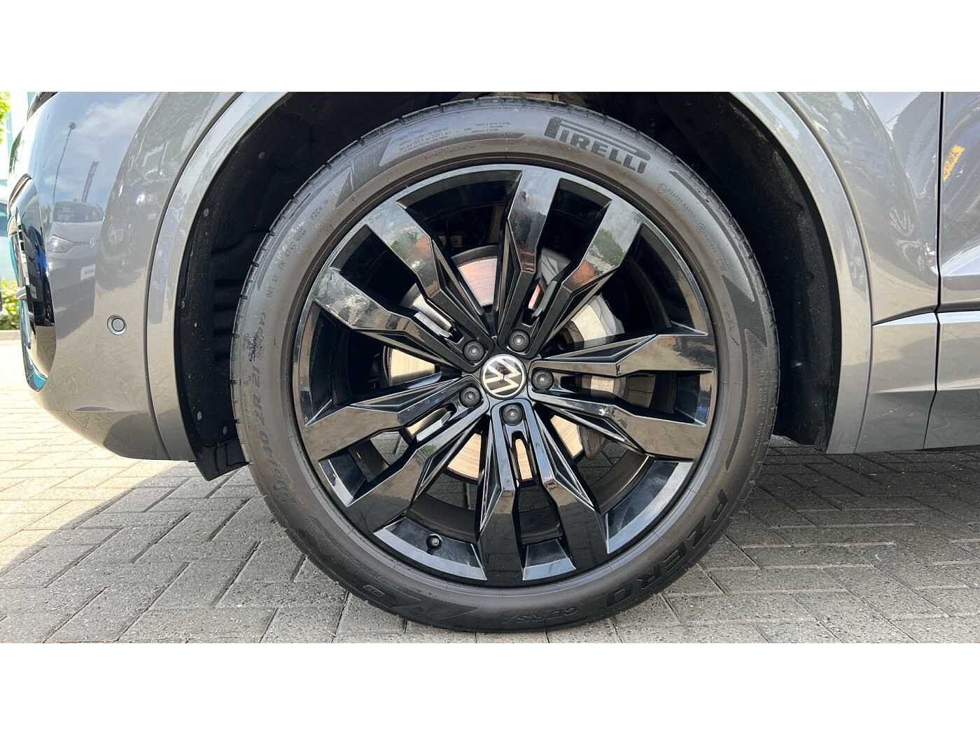Volkswagen Touareg 3.0TDI (286ps) Black Edition 4Motion 5dr
