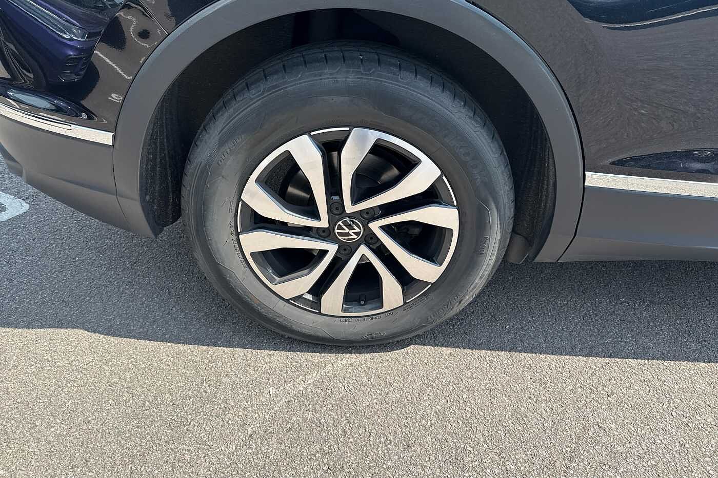 Volkswagen Tiguan 1.5 TSI (150ps) Active EVO DSG 5 door