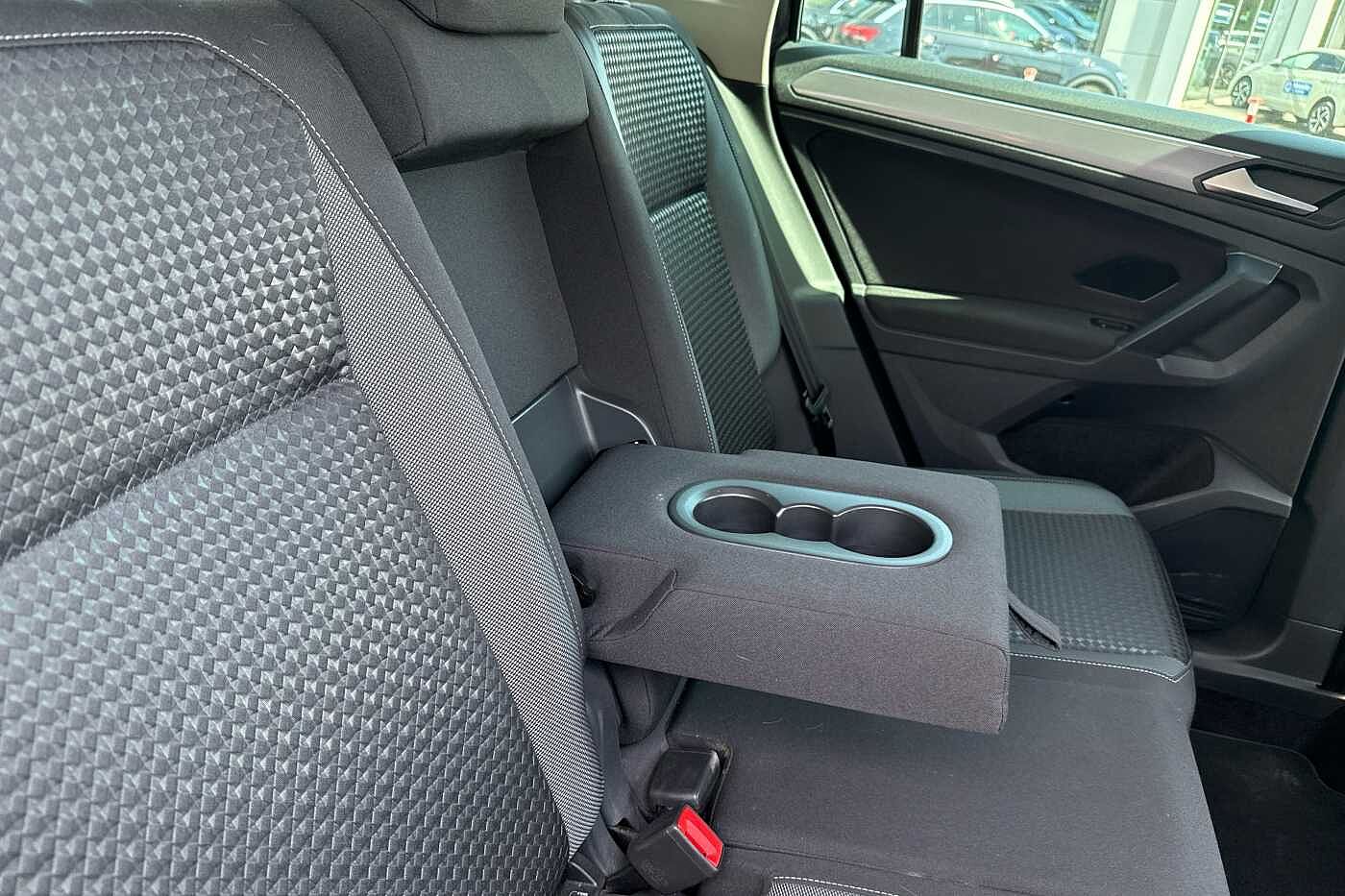 Volkswagen Tiguan 1.5 TSI (150ps) Active EVO DSG 5 door