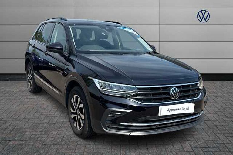 Volkswagen Tiguan 1.5 TSI (150ps) Active EVO DSG 5 door